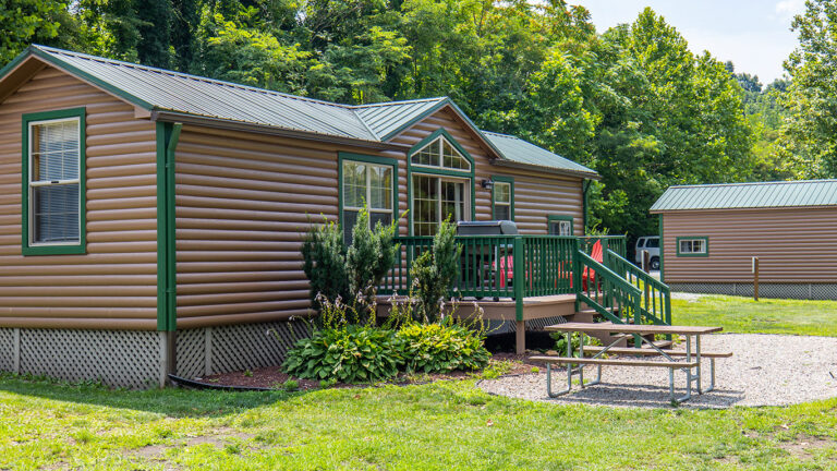 Cabin 10 - The Blue Canoe RV Resort - Connellsville PA