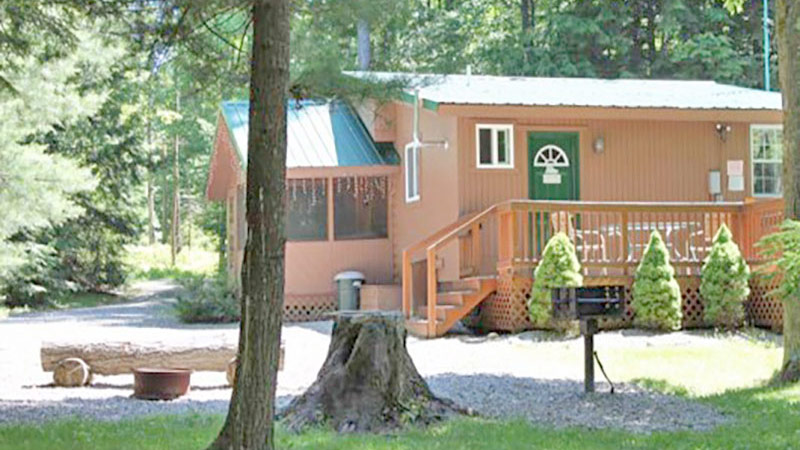Campers Paradise Paradise West Cabin in PA