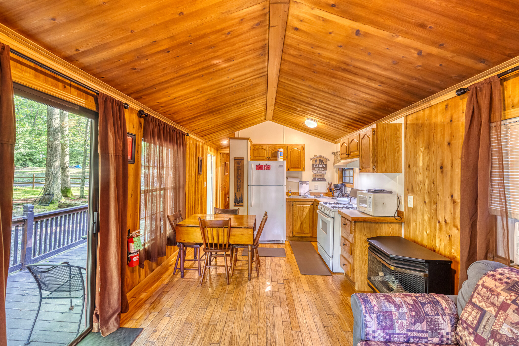 Dakota Cabin Campers Paradise Sigel PA