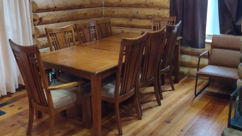 Timberline Cabin Dining2